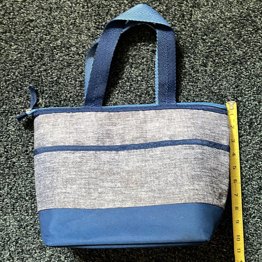 Igloo lunch Bag Cooler - Picture 2 of 5